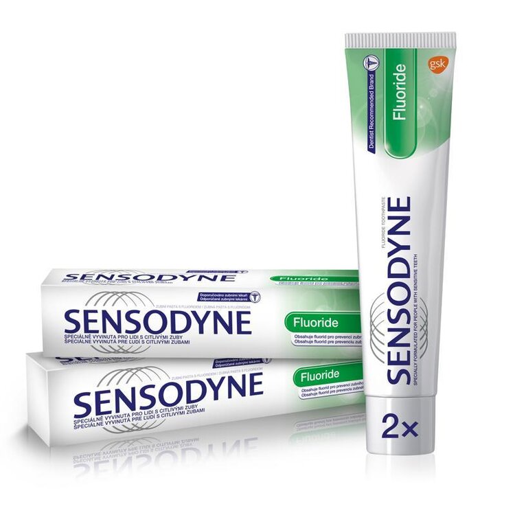 SENSODYNE Fluoride zubní pasta 2x75 ml Sensodyne