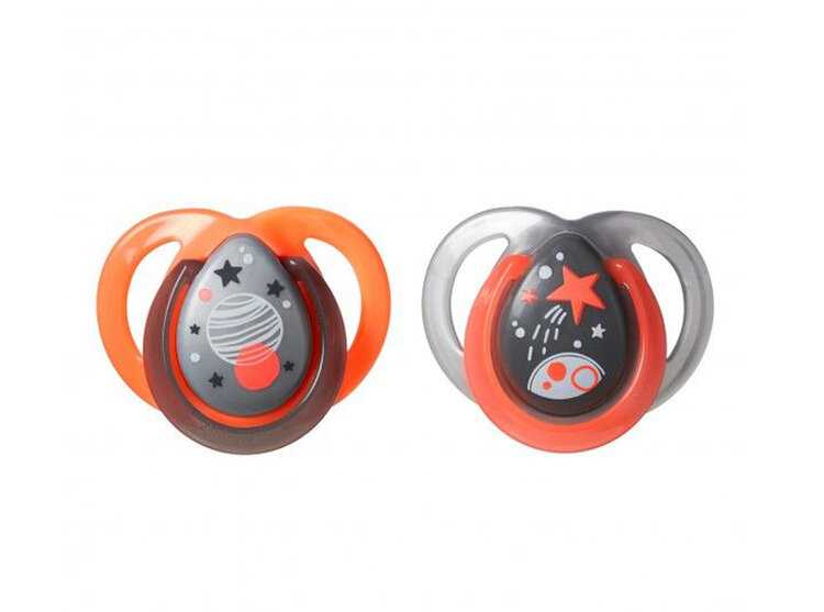 TOMMEE TIPPEE Šidítko symetrické C2N silikon Night 2 ks (0-6 m) černá/oranžová Tommee Tippee