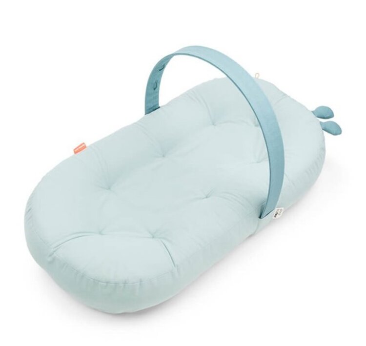 DONE BY DEER Lehátko útulné aktivní Raffi - modré Done by Deer