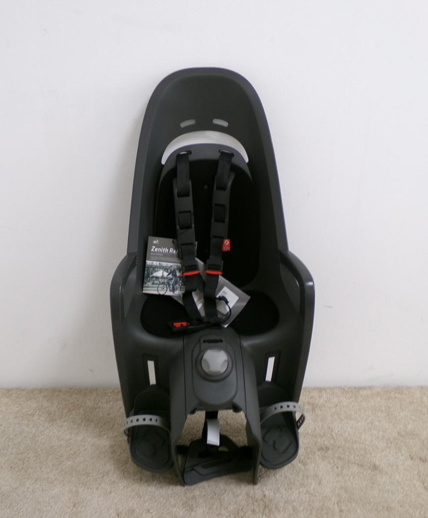 HAMAX Cyklosedačka Zenith Relax Plus - adaptér na nosič zavazadel Grey/Black Hamax
