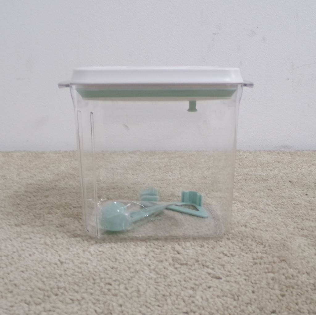 FEEDO Nádoba na sušené mléko 1700 ml Feedo