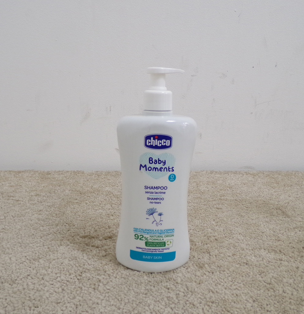 CHICCO Šampon na vlasy s dávkovačem Baby Moments 92 % přírodních složek 500 ml Chicco