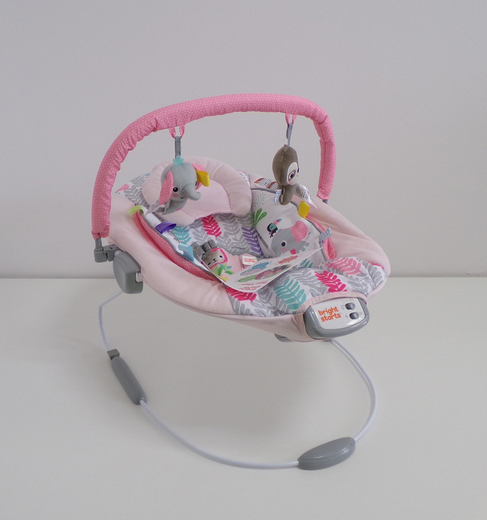 BRIGHT STARTS Lehátko vibrující s melodií Rosy Vines™ 0m+